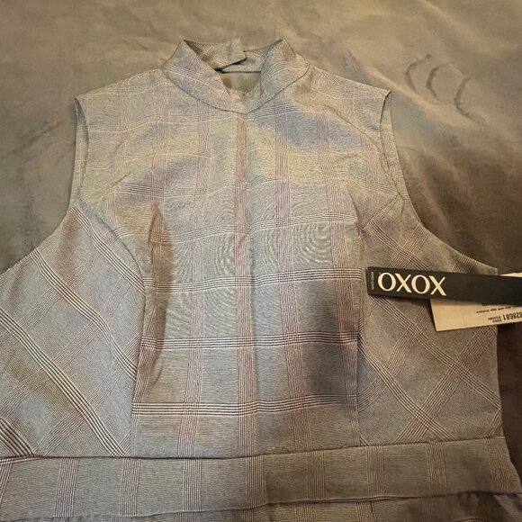 XOXO Grey Plaid Sleevless Dress NWT (L) - Picture 2 of 10
